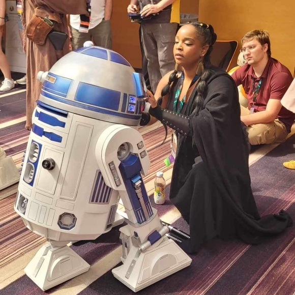 Meet your Posher, Jess - Picture 3 of 11